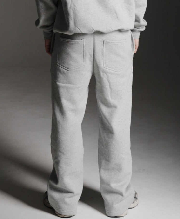 DREAM‘S GREY TRACKPANTS